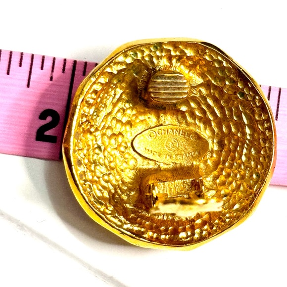 💝 CA Gift 💝 2 Options- Chanel Antique Gold Earrings - Picture 3 of 8
